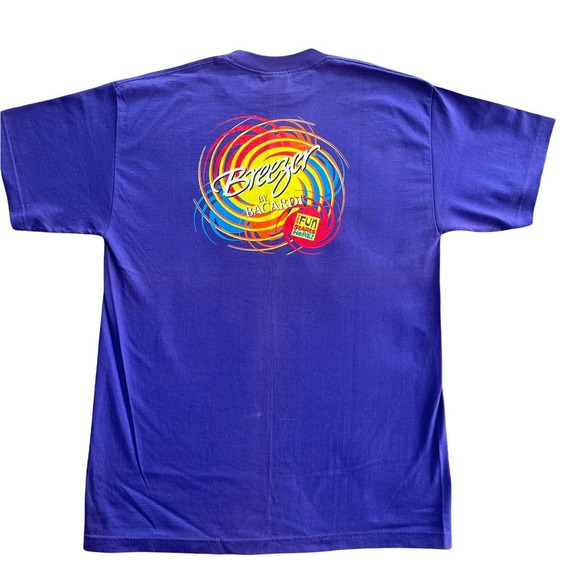 VTG Bacardi Breezer T-Shirt Medium Purple‎ Promo Made In USA Deadstock Condition - Picture 1 of 5